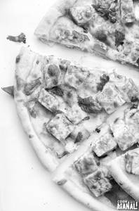 Paneer Khurchan Pizza