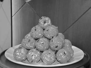 Dry Fruit Ladoo