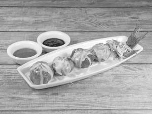 Steamed Momos [8 Pieces]