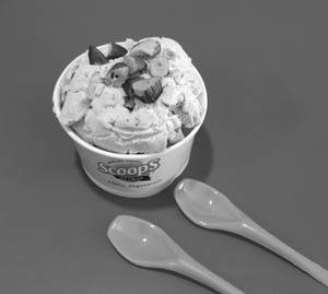 Caramel Nuts Scoop
