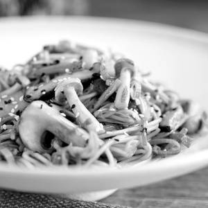Mushroom Chow mein