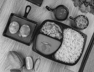 Egg Kosha Office Parar Thali (2 Pcs)