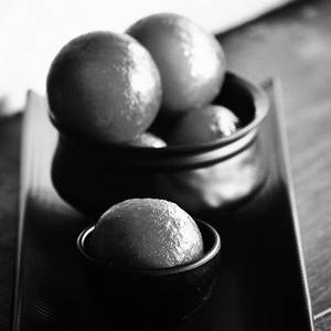 Gulab Jamun ( 1 Pc )