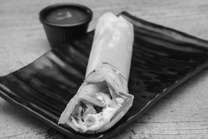 Single Egg Single Paneer Roll