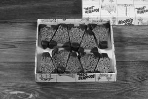 10 Nut Corner with Small Travel Box 