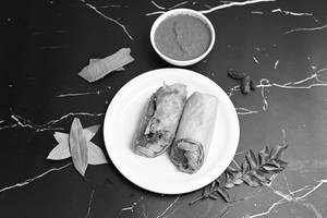 Chicken Achari Tikka Roll