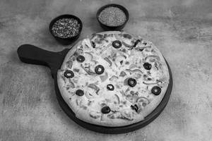 Veggie Alfredo Pizza