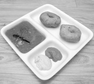 Sambar Vada (1 Pc)