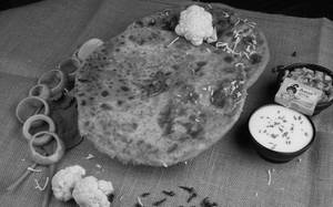 Gobhi Paratha(tandoori)