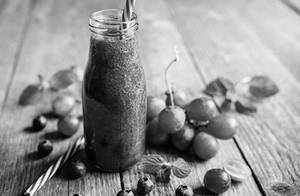 Black Grapes Juice