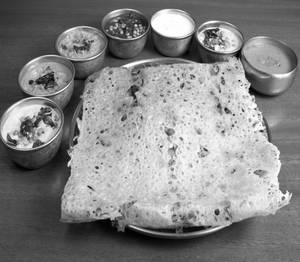 Onion Ravva Masala Dosa