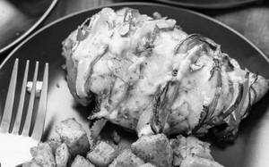 Hasselback Baked Caprese Chicken