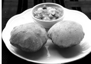 Poori Masala (2 Pcs)