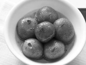 Gulab Jammun (5 Pcs)