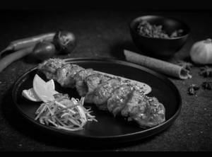 Lucknowi Badami Murgh Tikka