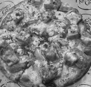 Delicious Pizza(Onion,capsicum,mushroom,corn,paneer)