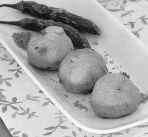 Aloo Bada (1 Pc)