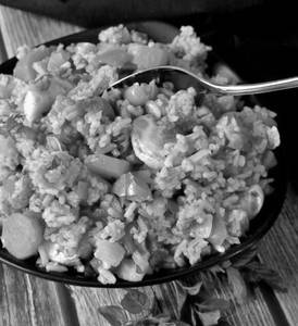 Mex Veg Stroganoff Ala Crema Al Olio [Creamy Paprika Sauce, Herbed Rice,Corn,Jalapenos,Bellpeper]