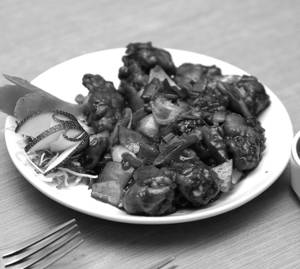 Veg Manchurian (Dry)(15pcs)
