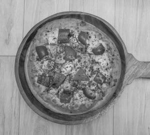 Cheese Capsicum Onion Pizza