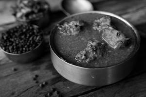 Kozhi Milagu Sarru [Chicken Soup]