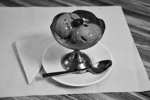Chocolate Ice Cream(2Scoops)
