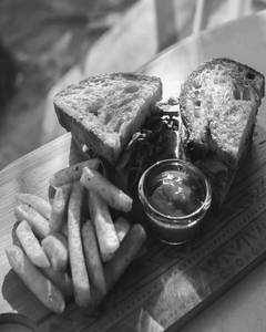 Toasted Tomato Sandwich