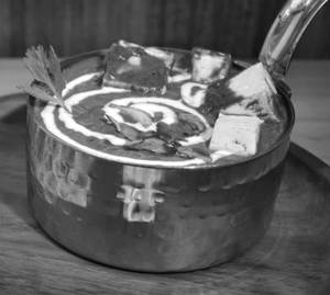 Lehsuni Palak Paneer