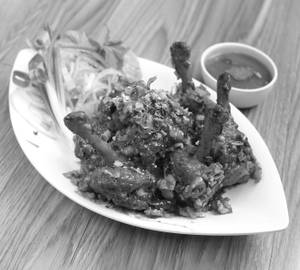 Chicken Lollipop (6 Pcs)