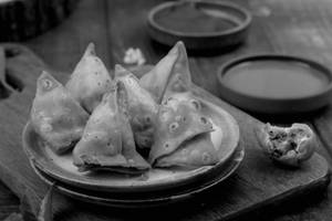 Aloo Samosa 2pc