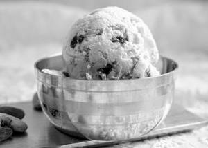 Kaju Kismis Ice Cream