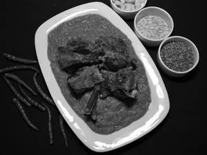 Kancha Lonka Mangsho (Mutton)(4 Pcs)
