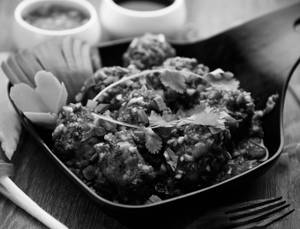 Veg Manchurian(dry) (8 Pcs)