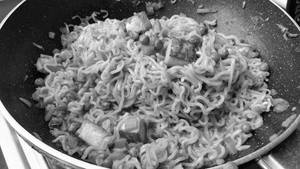 Schezwan Paneer Maggie