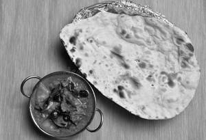 Kadhai Chaap (half)  + 2 Laccha paratha + Salad
