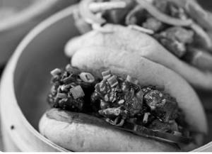 Chilli Chicken Bao (2 Pcs)