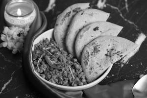 Chicken Keema Kulcha