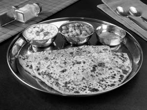 Aloo Paneer Paratha