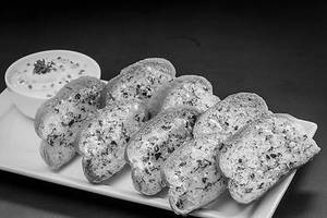 Garlic Bread Fish Dip