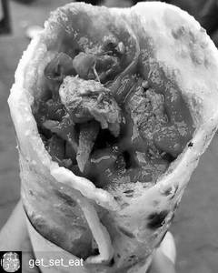 Schezwan Chicken Roll