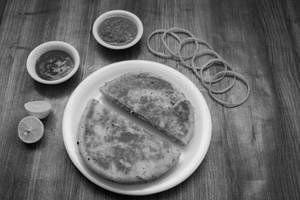 Paneer Stuffed Kulcha