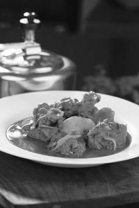 Pressure Coocker Mangshor Jhol