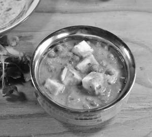 Matar Paneer                                                       