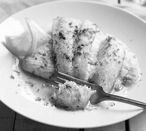 Grilled Fish with Lemon Butter Sauce