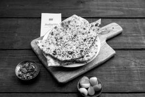 Paneer Stuffed Naan