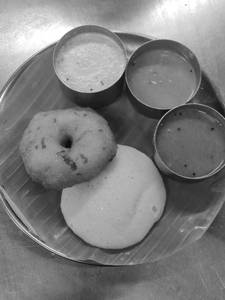 Idly/vada