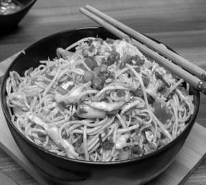 Spicy Dragon Wok Tossed Noodles: Veg