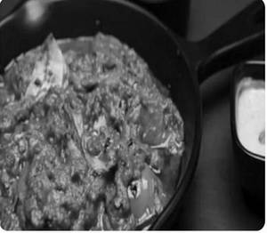 Chaap Do Pyaaza Gravy