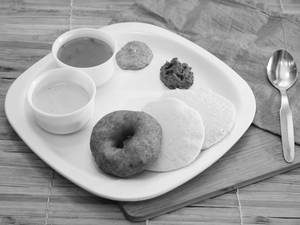 2 Idli 1 Vada