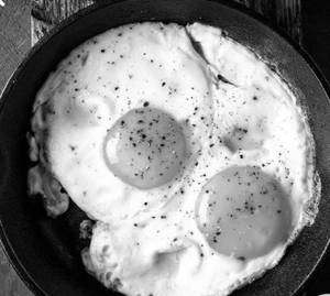 Double Egg Half Fry 2 pav